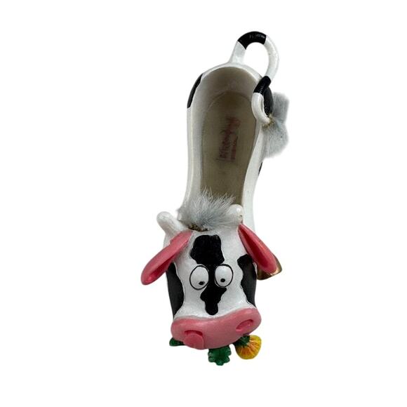 Willow Hall Shoo Shoo Figurine – "Moo Moo" Cow – Official Design No. 8 - Picture 5 of 6